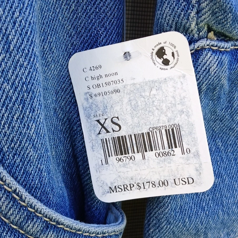 We The Free Denim Jumpsuit NWT Size XS Jeans Townes Coverall - Picture 10 of 16